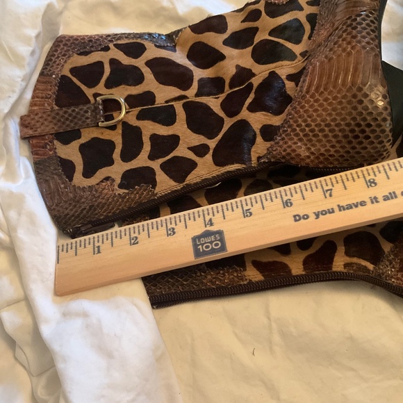 J Renee Size 11M Lioness Boots Shoes Snakeskin Fur Giraffe Print Pattern NWOB - Picture 5 of 12